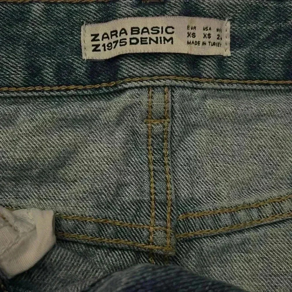 Zara Basics Denim Floral Embroidered Mini Jean Skirt, Size‎ XS - Picture 6 of 6
